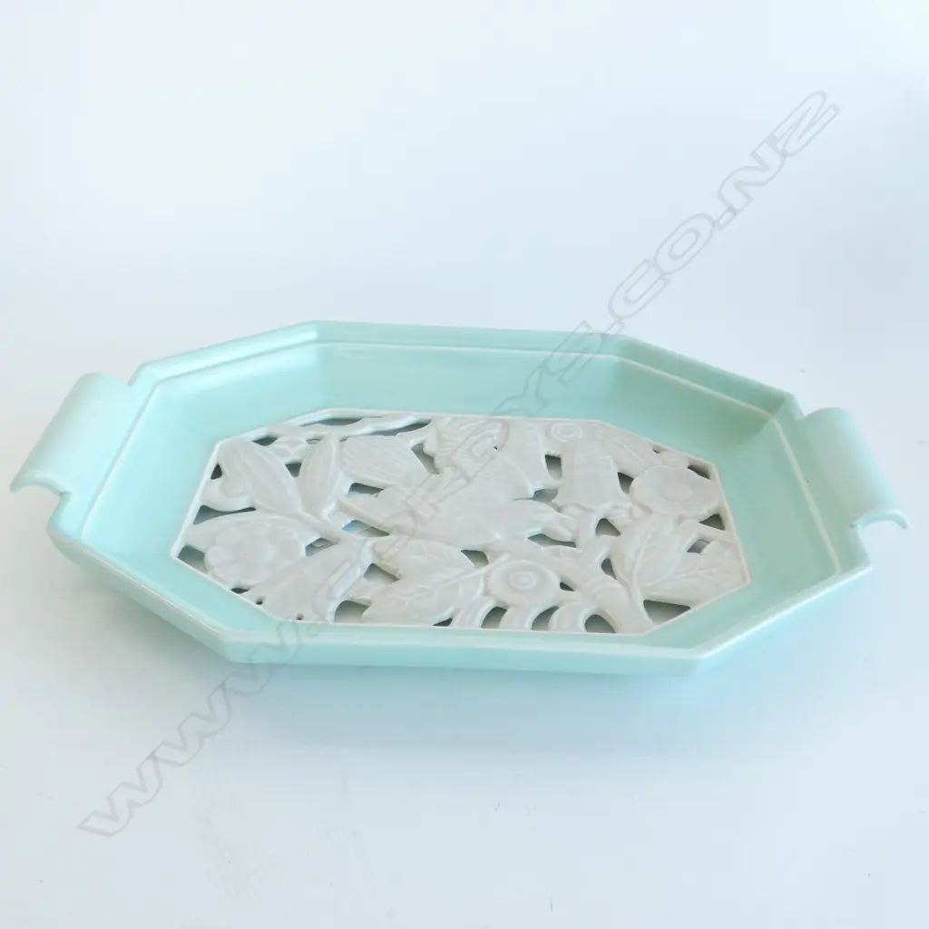 A Poole Pottery octagonal pierced dish, Image 1++